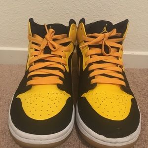 Air Jordan 1 “new love”